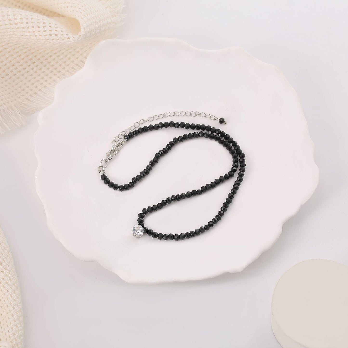 Women's Black Crystal Fashion High-grade Clavicle Chain Necklaces