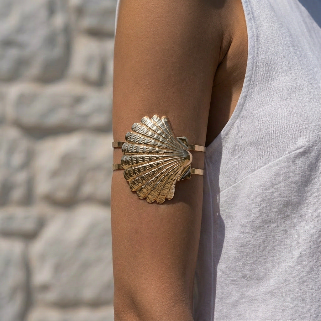 Women's Bohemian Ocean Vacation Style Shell Exaggerated Opening Metal Bracelet