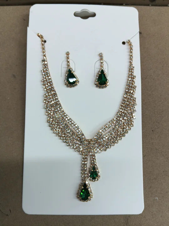 Women's Emerald Square Elegant Vintage Temperament Clavicle Light Luxury Earrings