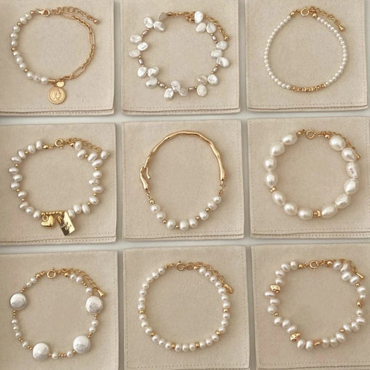 Women's Zircon Pearl Bee Buckle French Vintage Court Bracelets