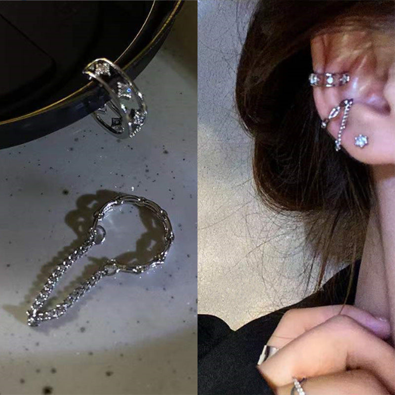 Asymmetric Retro Chain Tassel Design High-grade Bone Light Rings