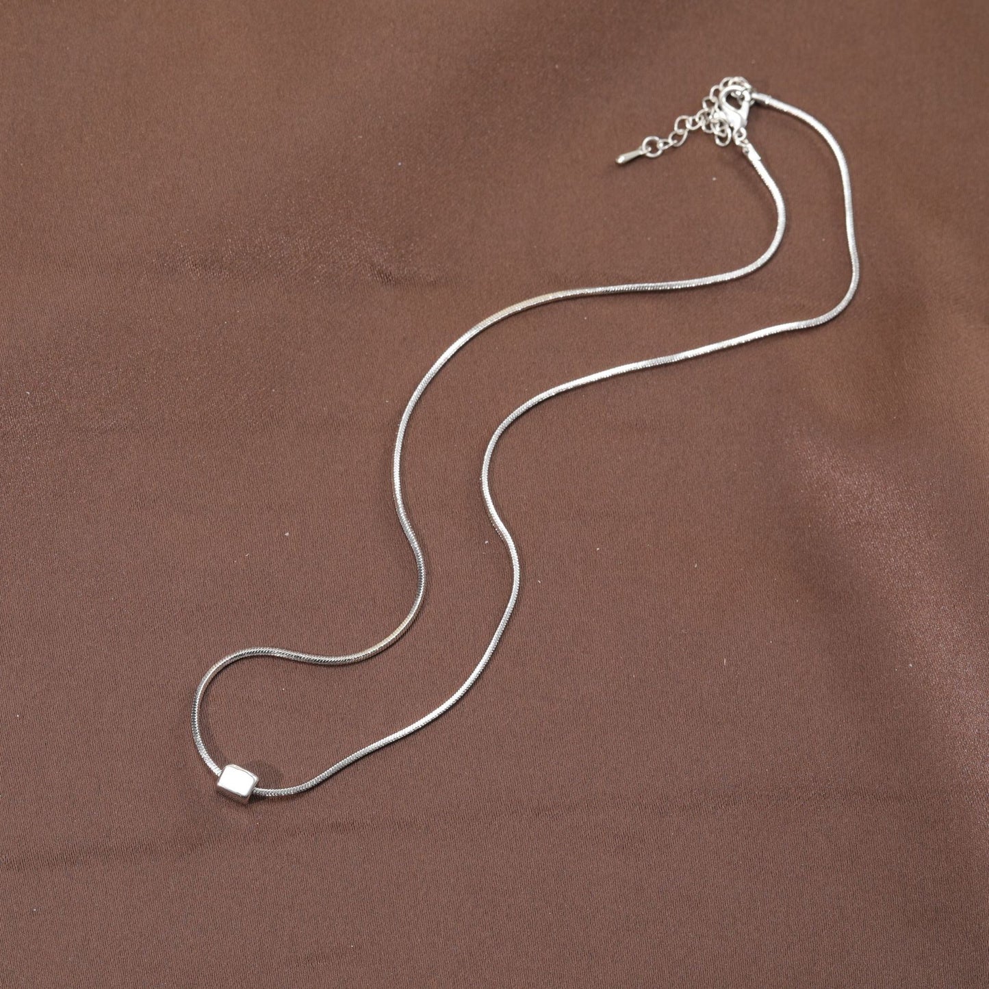 Pendant Design Simple Texture Snake Bone Necklaces