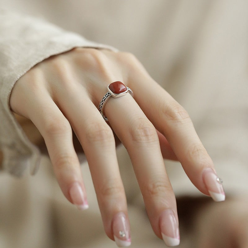Retro Chinese Square Sugar Hollow Female Lace Ring
