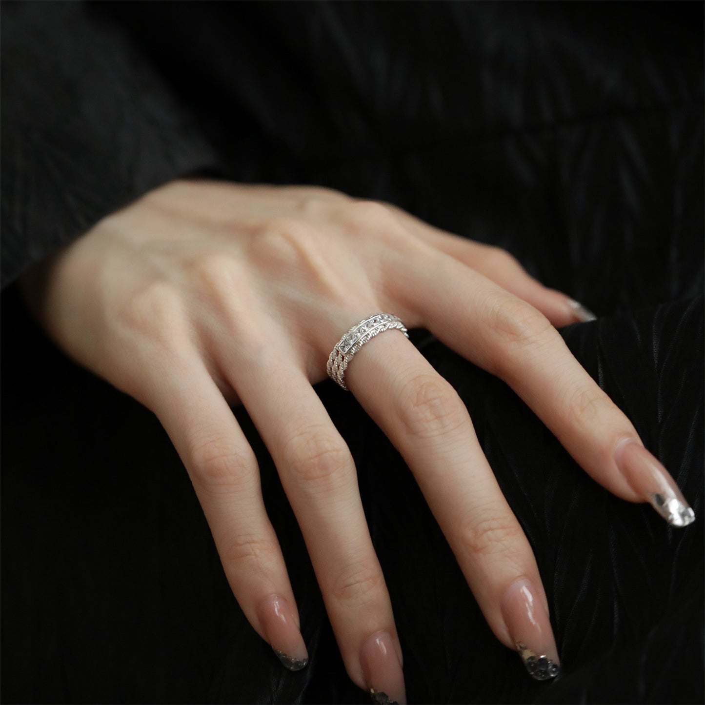 Cold Style Light Luxury White Zirconium Horizontal Lace Female Rings