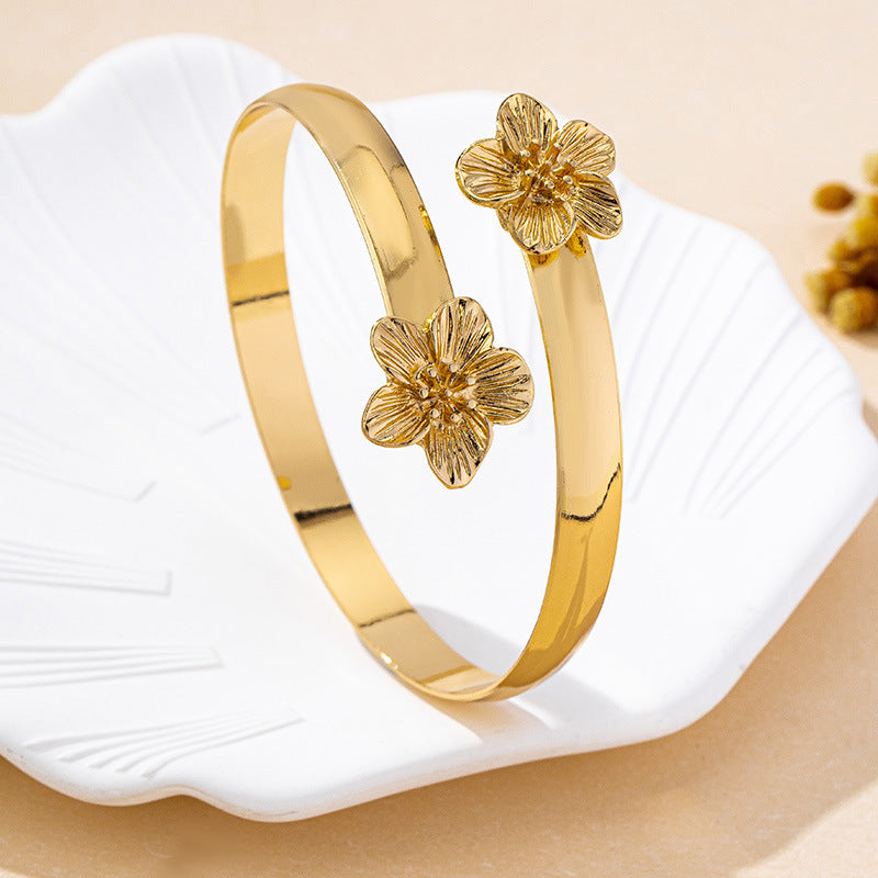 Pleated Flower Pattern Open Fashion Refined Bracelet