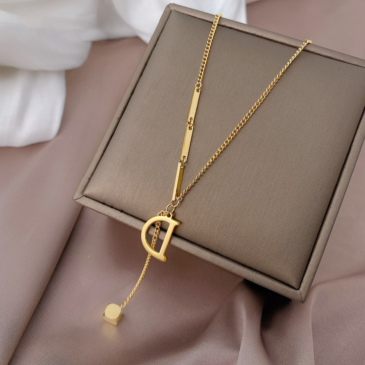 Light Luxury Temperament Personality Tassel Female Necklaces