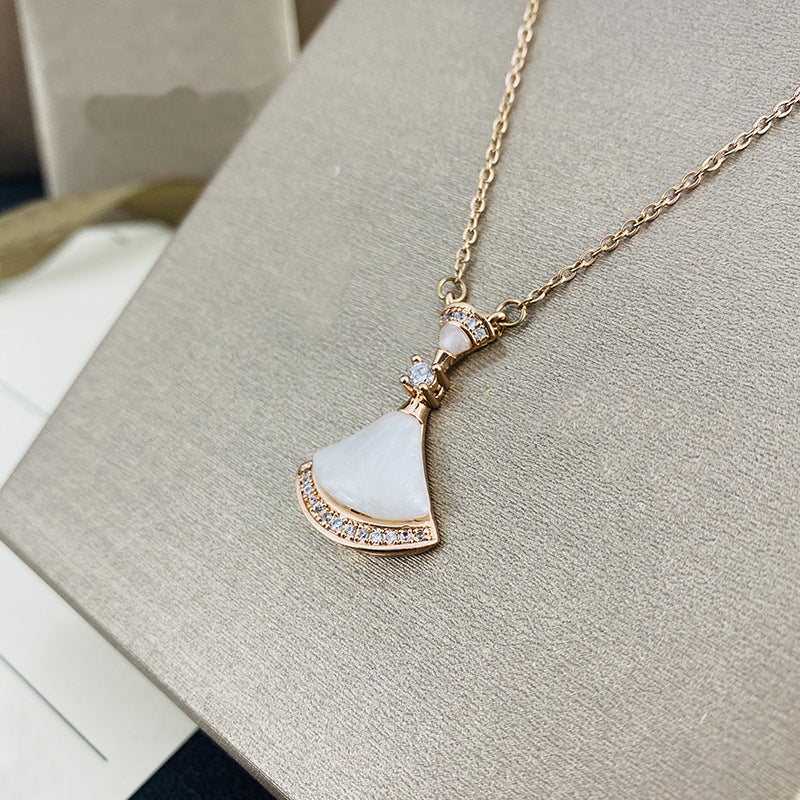 Version Red Agate Clavicle Chain Titanium Steel Rose Necklaces