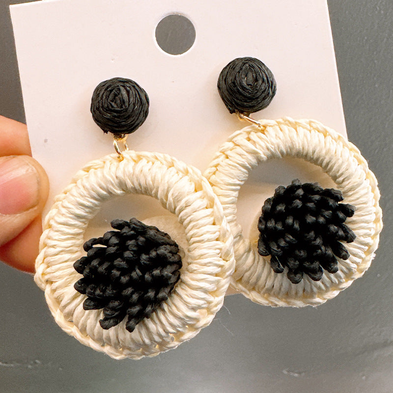 Style Seaside Vacation Exaggerated Wear Unique Straw Flower Round Design Earrings