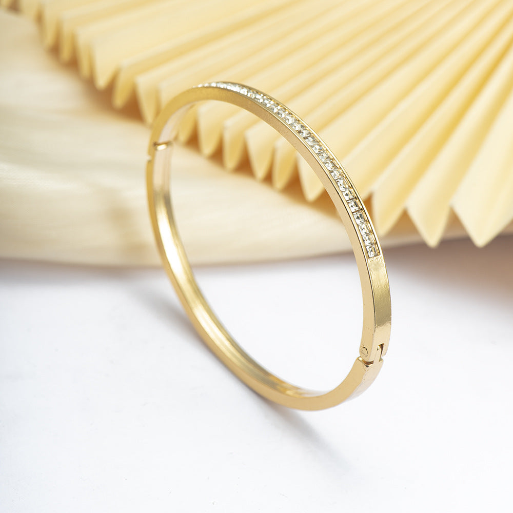 Classy Slouchy Women's Square Diamond For Jewelry Accessories
