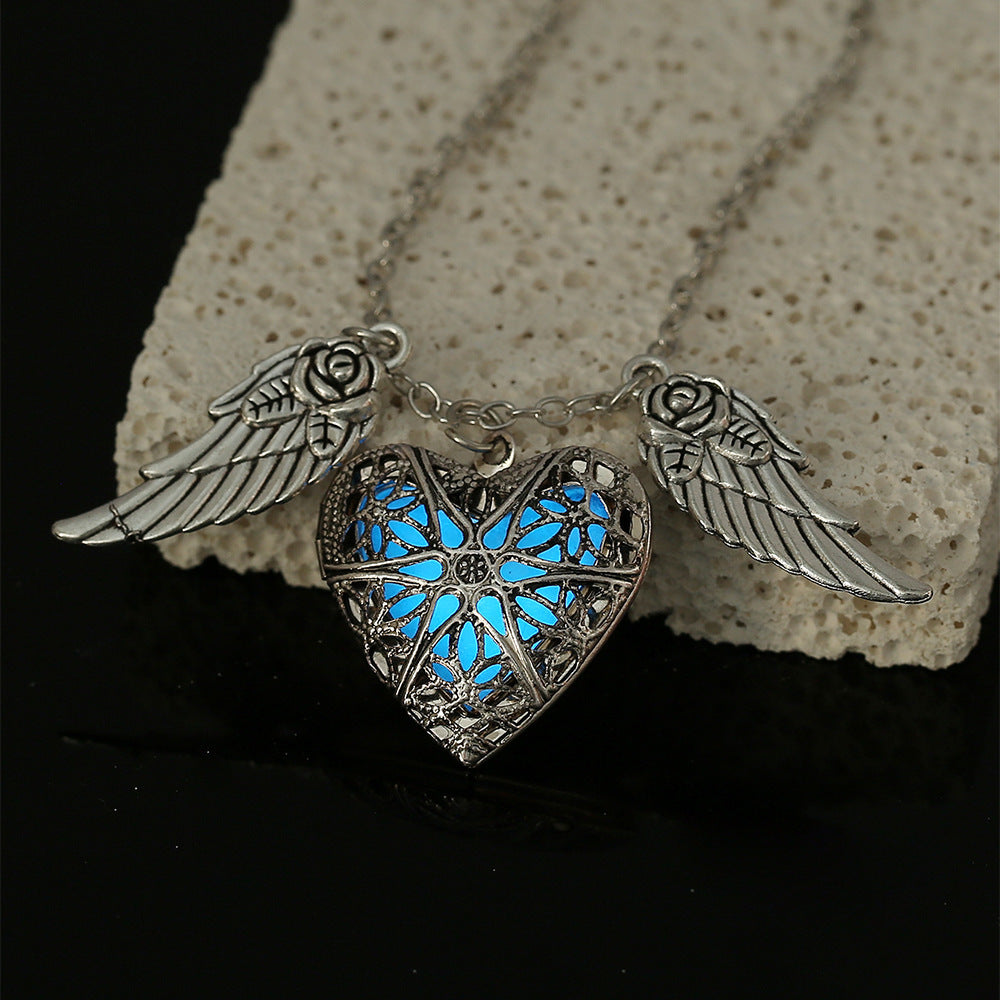 Ornament Fashion Creative Angel Wings Love Necklaces