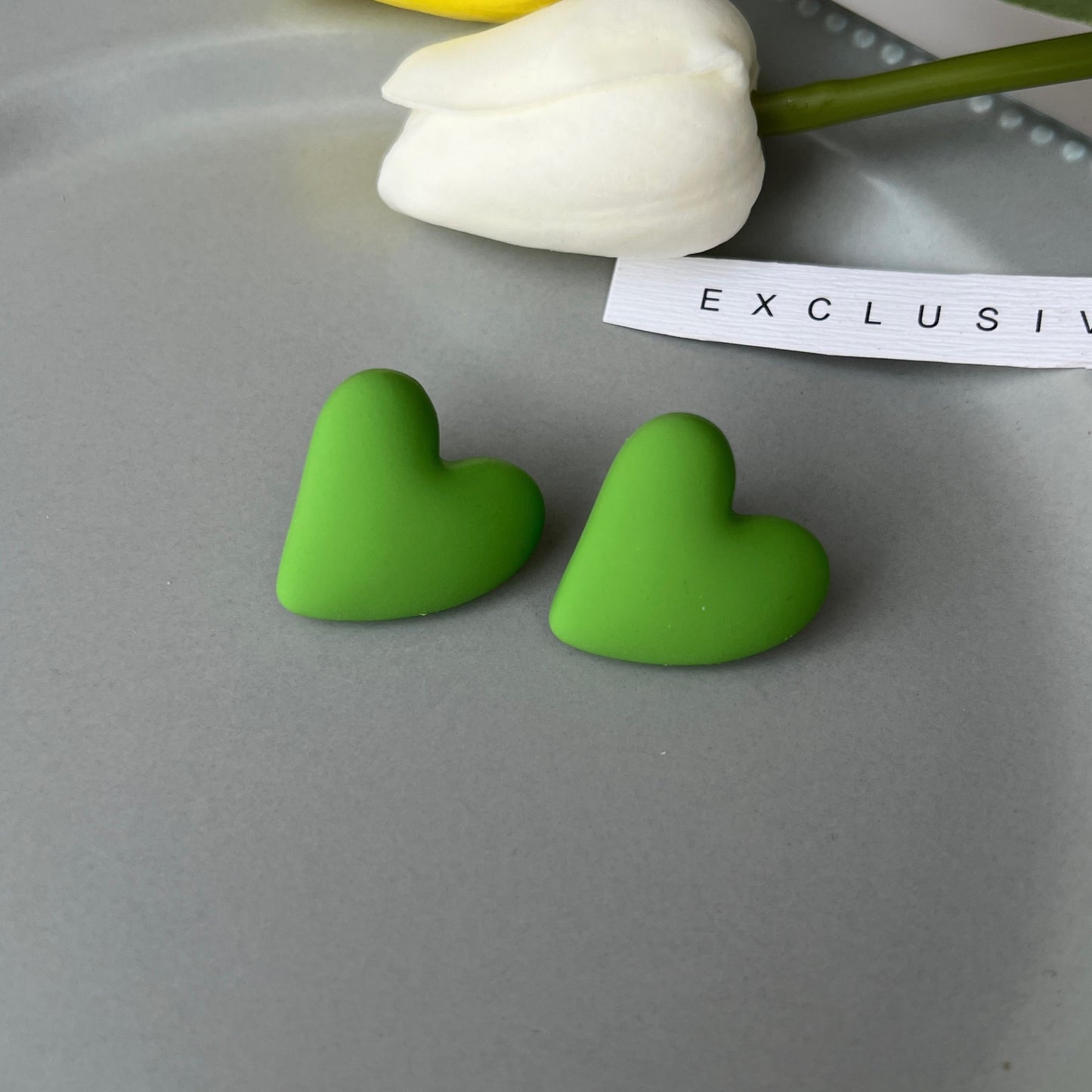 Ear Spray Paint Acrylic White Simple Stud Earrings