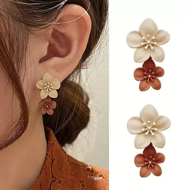 Women's Color Spray Paint Flower For Personalized Stud Earrings