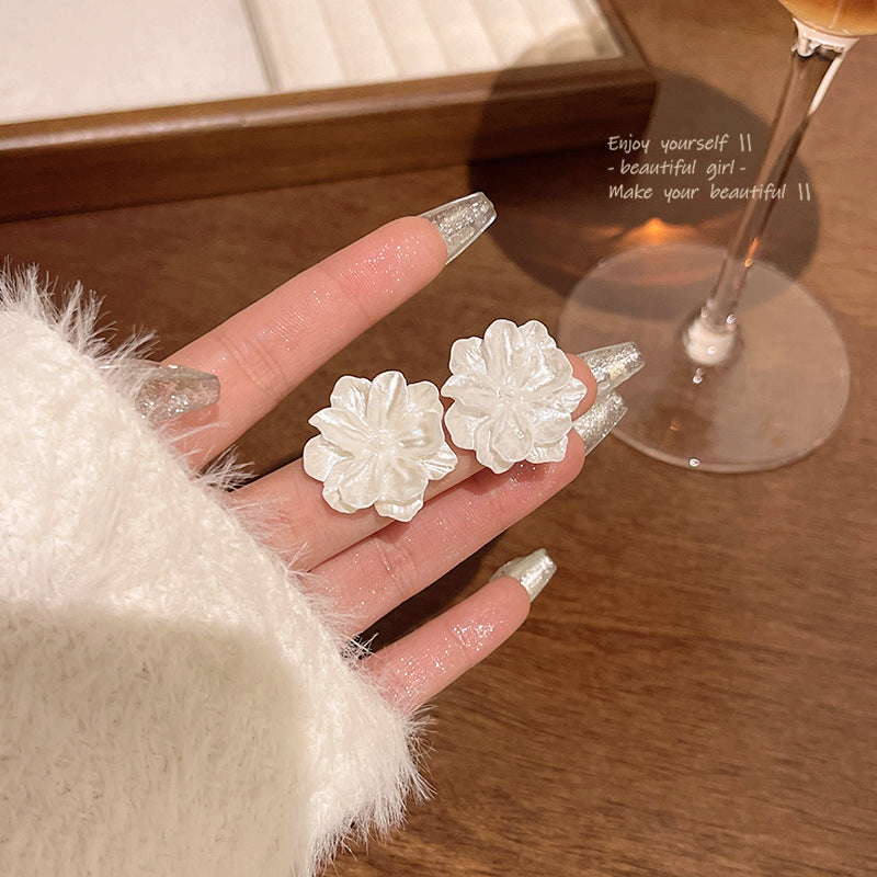 Women's Needle Fresh Flower For Mori Temperamental Stud Earrings
