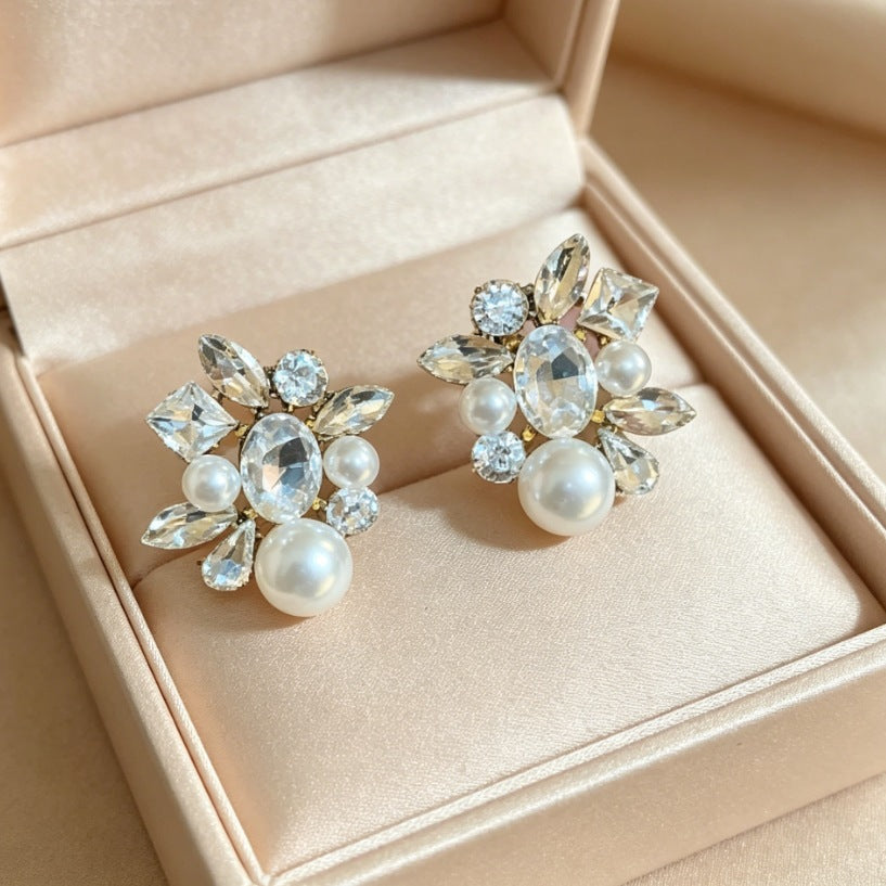 Compact Elegant Pearl Eardrops French Style Design Stud Earrings