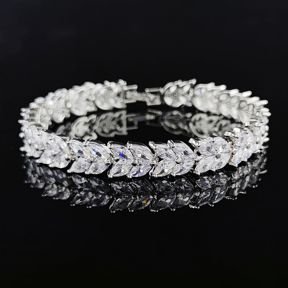 Women's Popular Full Rhinestone Design Niche Bracelets