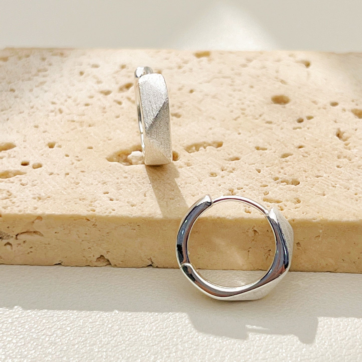 Irregular Round Clip Fashion Simple Commute Ear Buckle