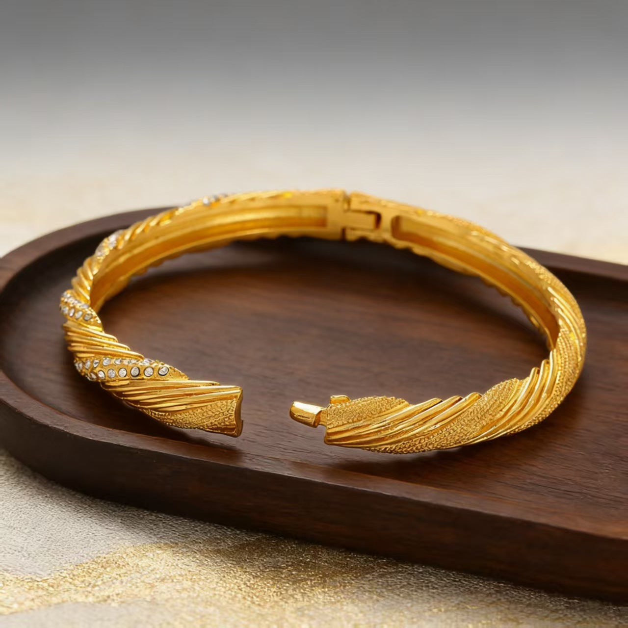 Ancient Style Alluvial Gold Rotating Twist Diamond Female Minority Fashion Bracelets