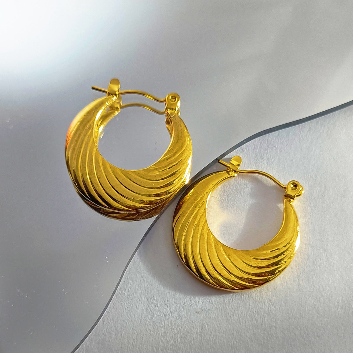Oil Pressure Craft Titanium Steel Vacuum Gold Plating High Sense Earrings