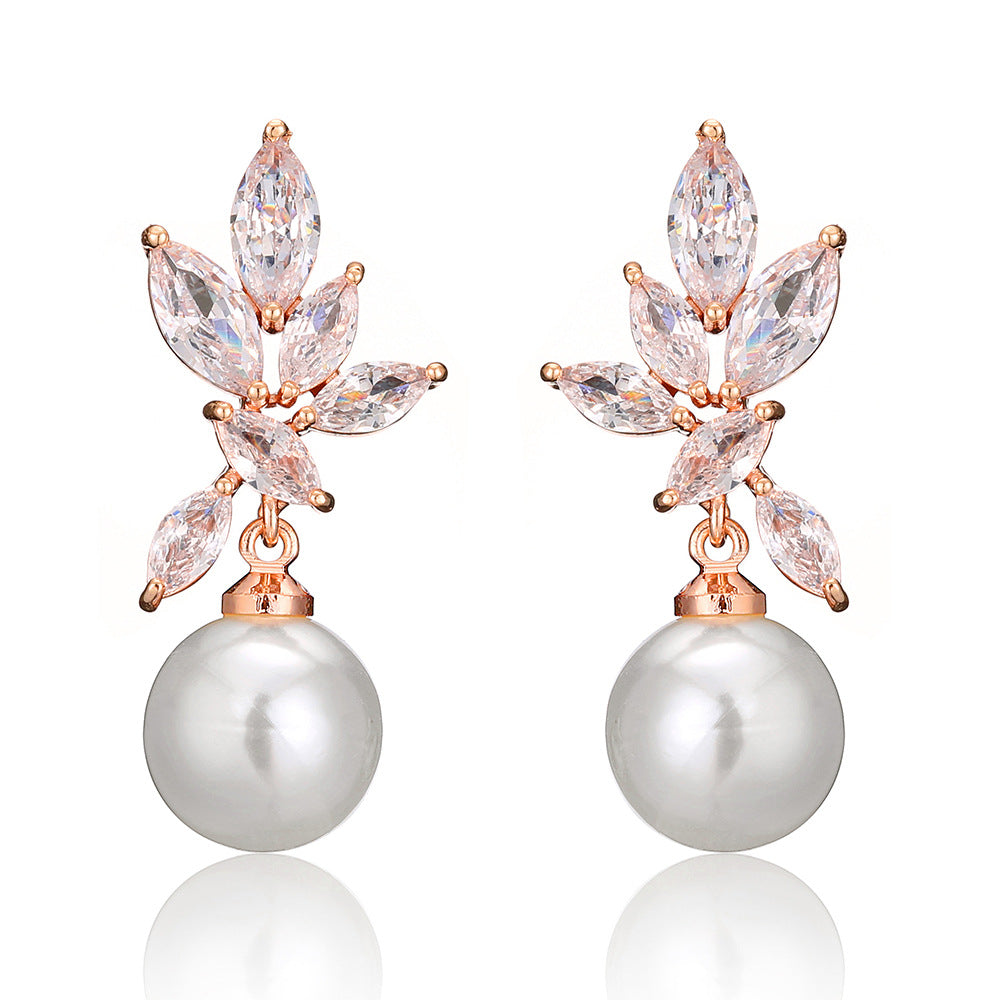 Temperament Copper Inlaid Zirconium Female Shiny Personality Earrings