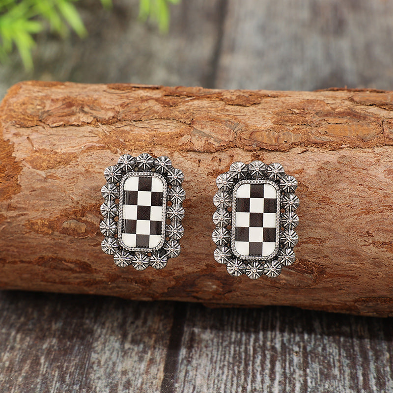Elegant Geometric Black White Chessboard Grid Ear Stud Earrings