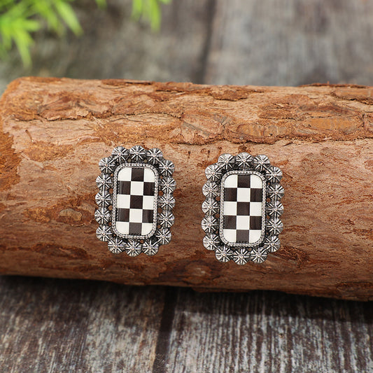 Elegant Geometric Black White Chessboard Grid Ear Stud Earrings