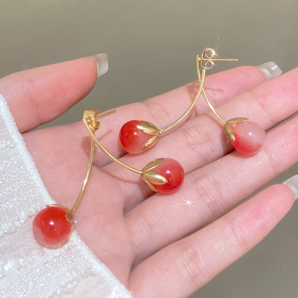 Women's Fashion Classy Face One Pair Two Stud Earrings