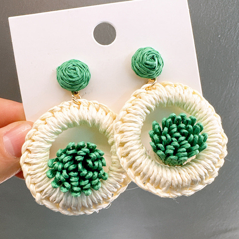 Style Seaside Vacation Exaggerated Wear Unique Straw Flower Round Design Earrings