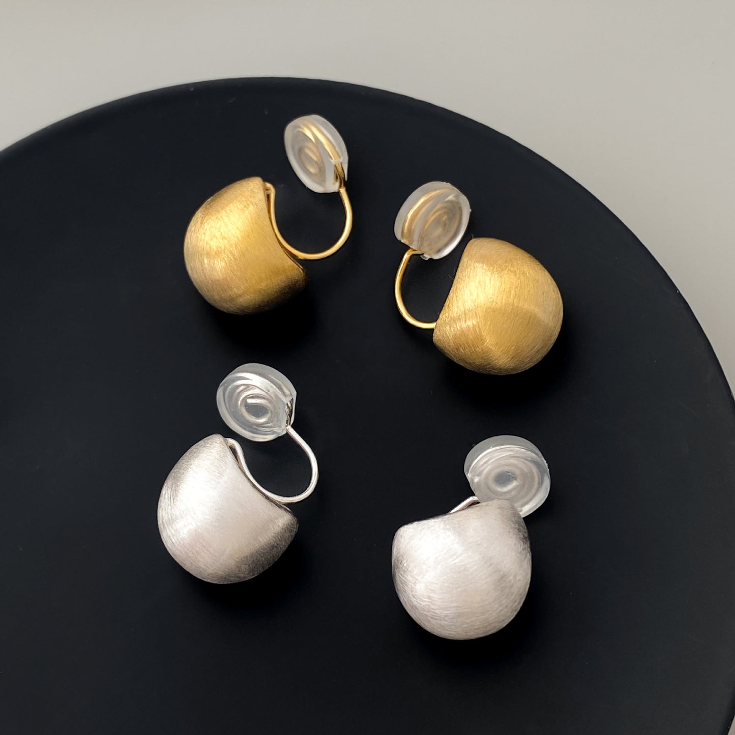 Women's Good Texture Fashion Style Frosted Brushed Simple High Sense Painless Earrings