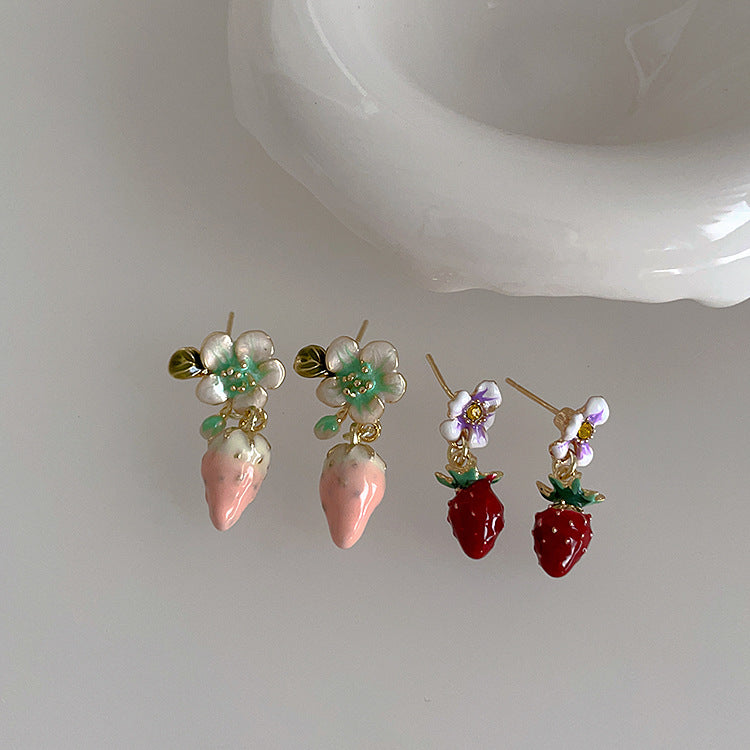 Boucles d'oreilles de personnalité rétro, fleur fraise, Design féminin