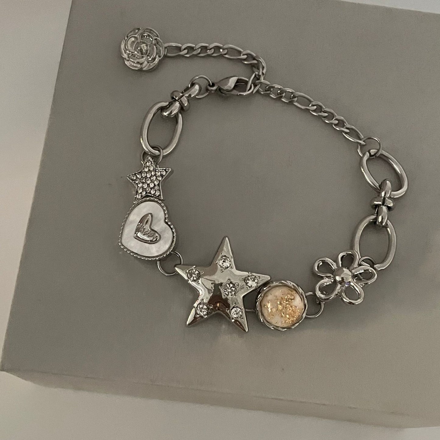 Chaîne étoile et bracelets de conception quotidienne d'amour de fée douce et fraîche