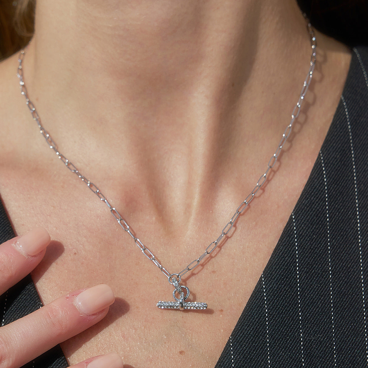 Women's Classic Wind White Rhinestone Stainless Steel Necklace