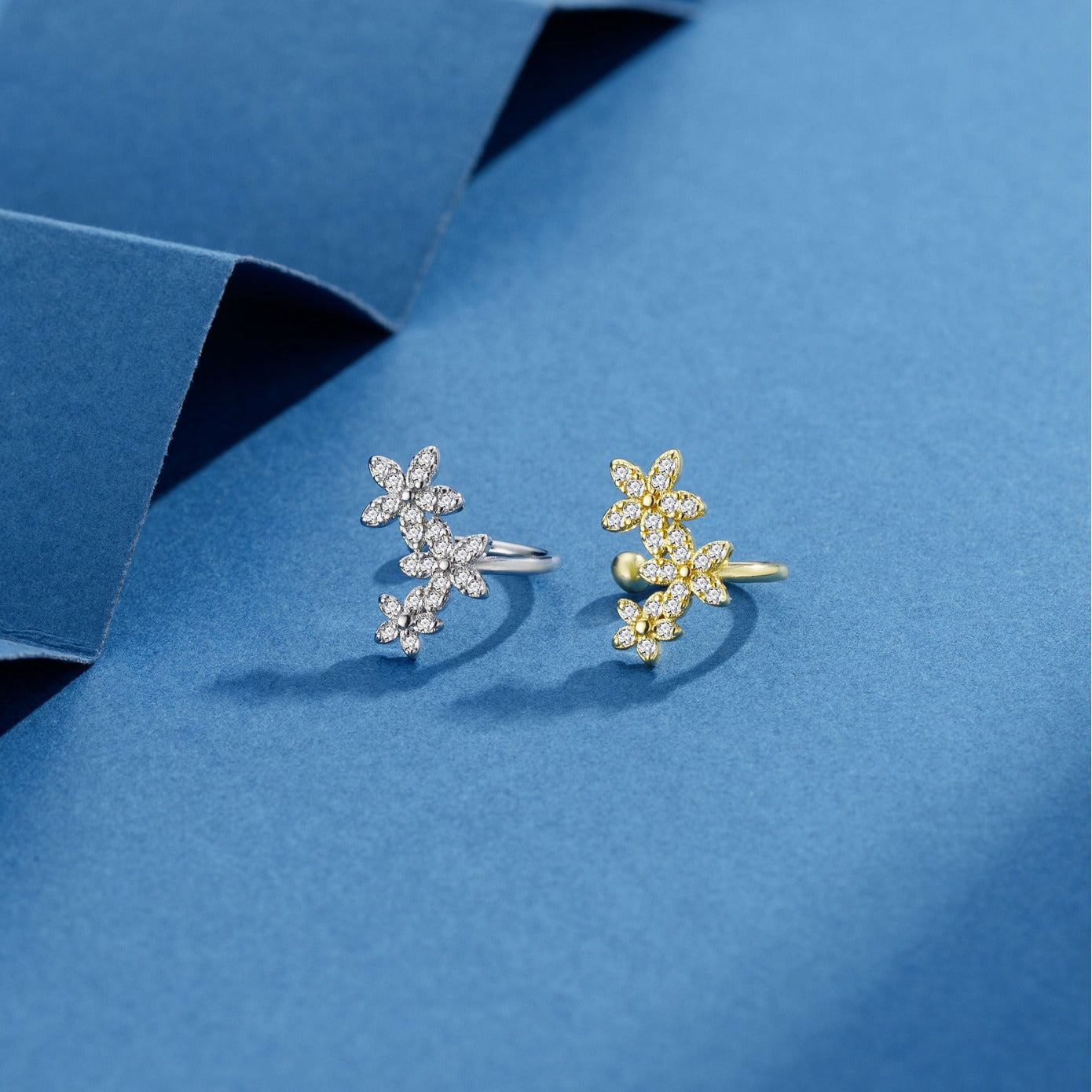 U-shaped Three Small Flowers Copper Micro Inlaid Zircon Female Ear Clip