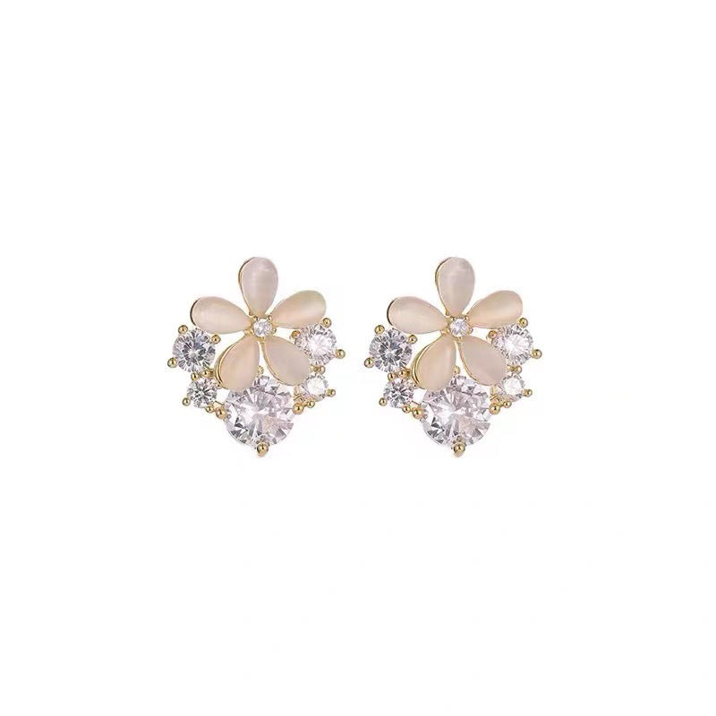 Flower High-grade Fresh Commuting Simple Elegant Ear Clip