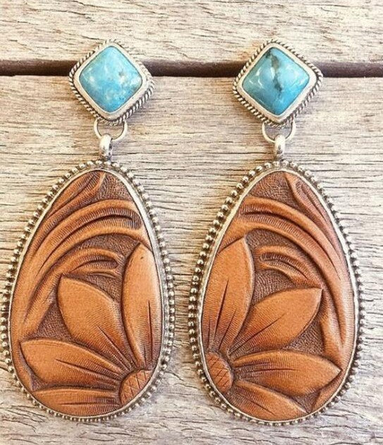 Inlaid Sea Blue Topaz Female Creative Rotational Water Drop Earrings