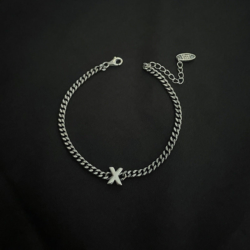 Damen-Armbänder im koreanischen Stil aus Sterlingsilber mit englischen Buchstaben „Special Interest“.