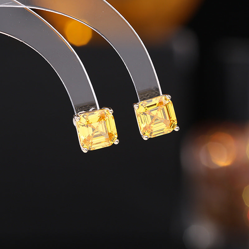 Geometric Square Zircon Sier Pin Design Small Diamond Light Luxury Stud Earrings