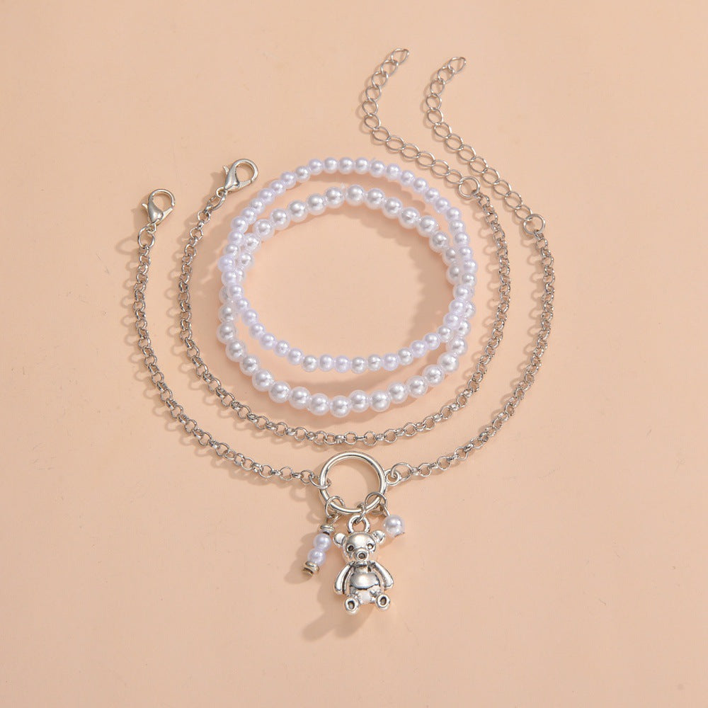 Women's Sweet And Cute Alloy Bear Pendant Pearl Bracelets