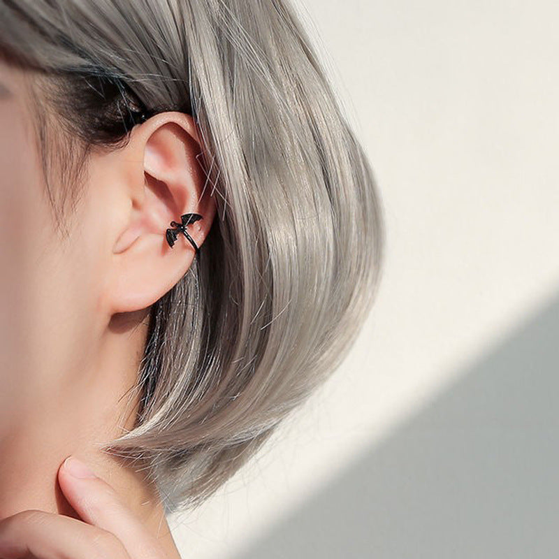Men's Bat Without Pierced Female Cool Dark Personality Handsome Retro Earrings