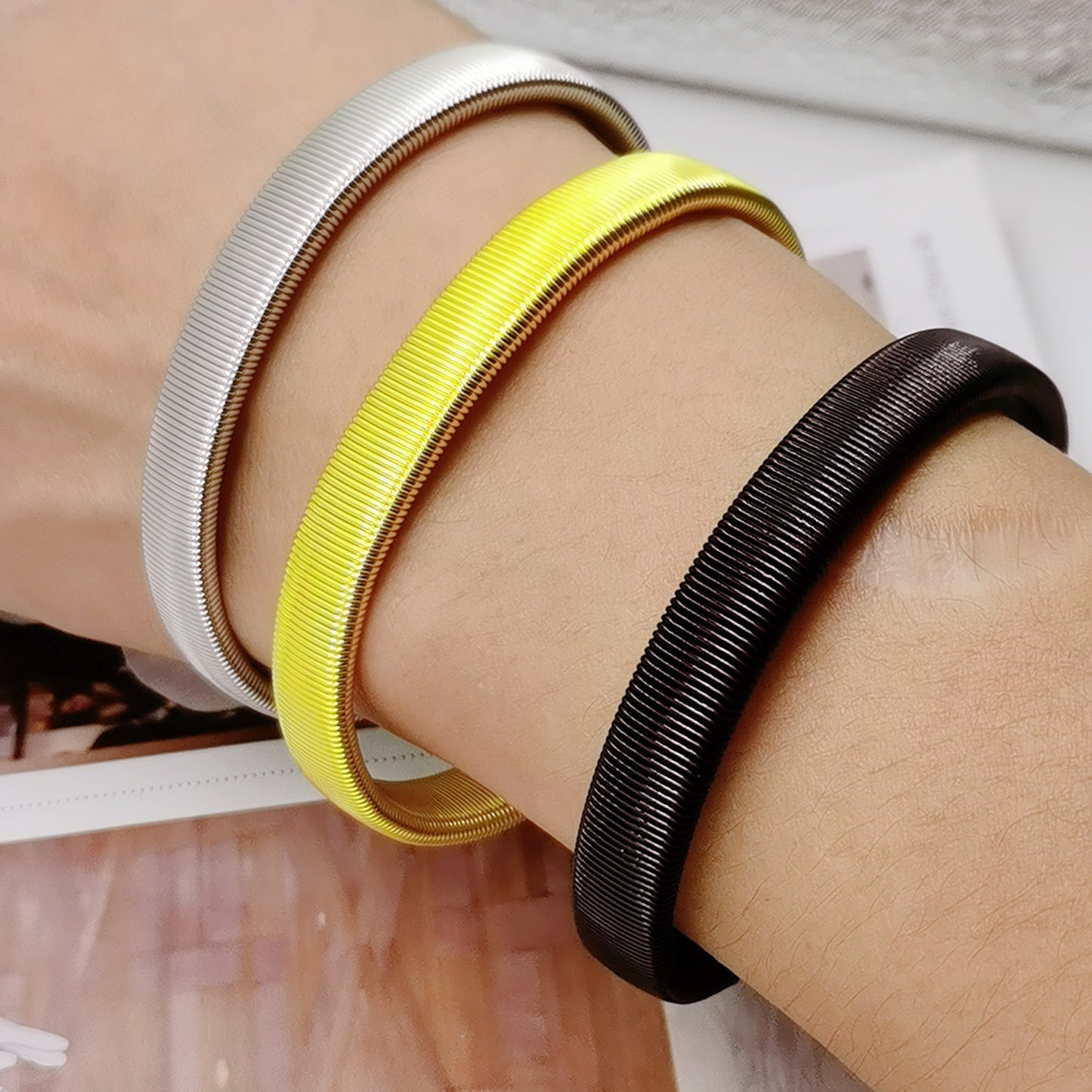 Men's Cocktail Armband Metal Spring Elastic Bangle Bracelets