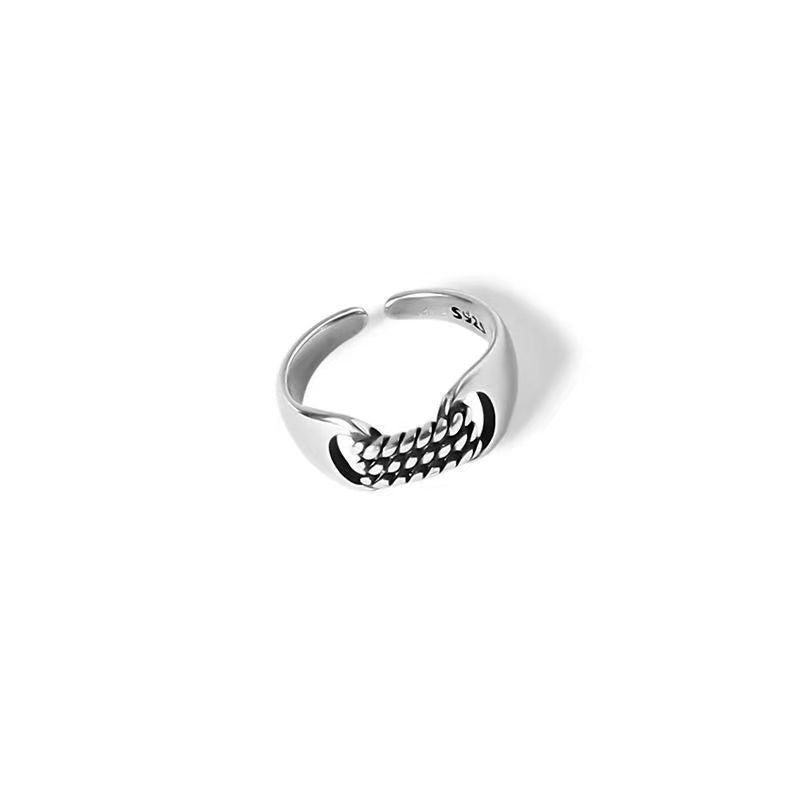 Distressed Twisted Opening Female Personality Cold Rings