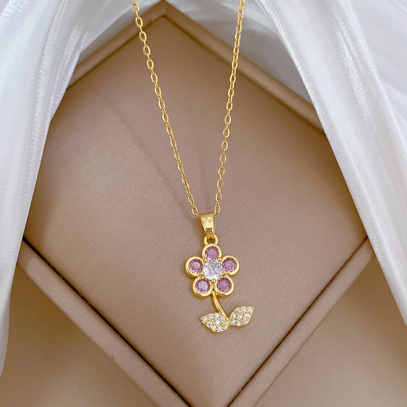 Women's Petal Flower Titanium Steel Light Luxury Temperament Fashion Gorgeous Full Necklaces