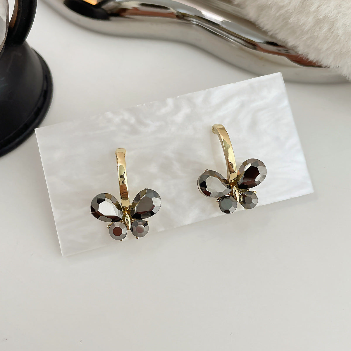 Exquisite Butterfly Pearl Pendant Female Sier Needle Earrings