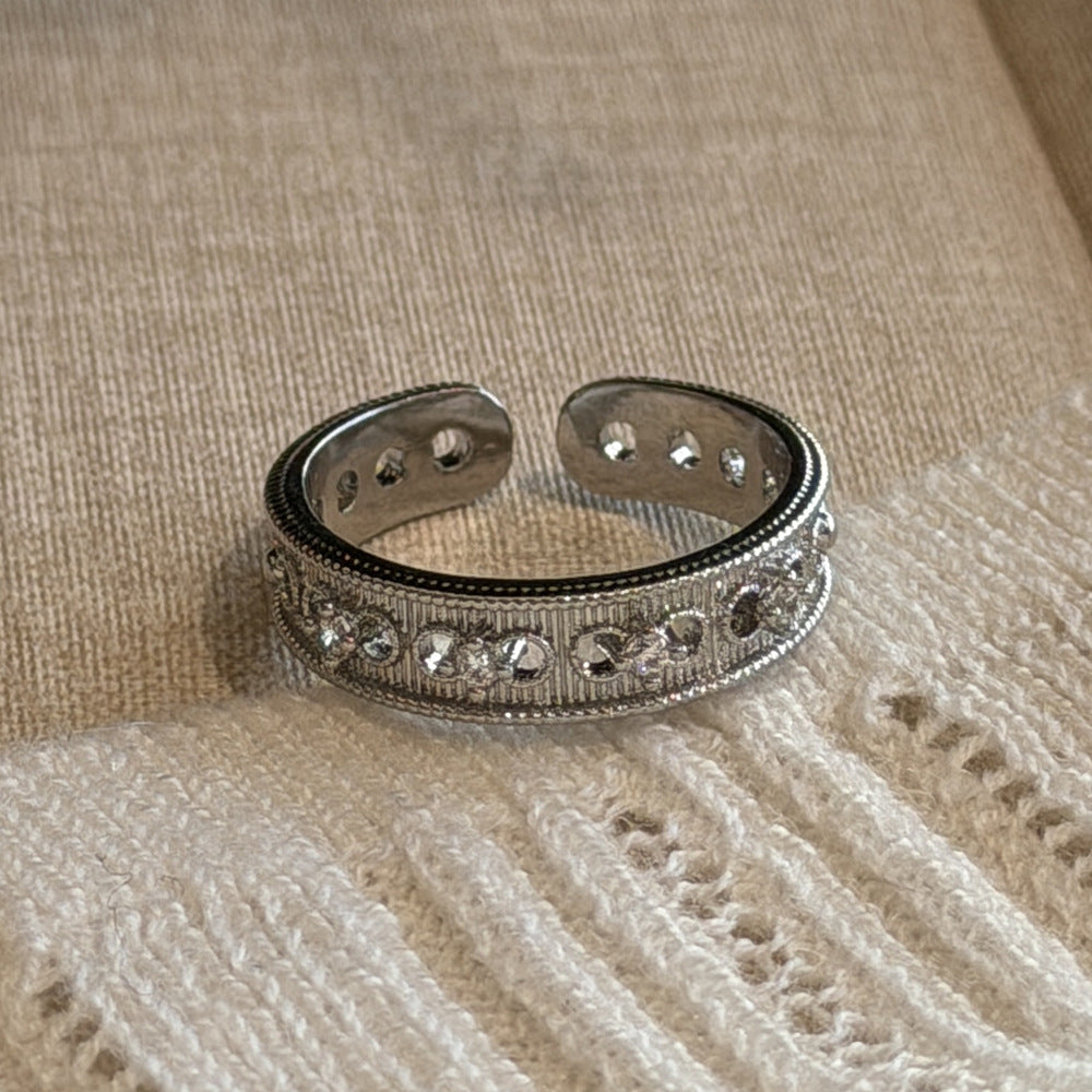 Style Brushed Flower Cutout Zircon High Sense Lace Simple Sweet Ring