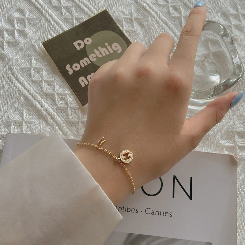 Bracelets de tempérament d'été avec lettres rondes en Zircon incrusté pour femmes