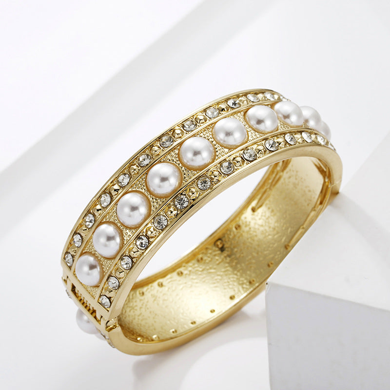 Gold Inlaid Pearl Spot Drill Fashion Exaggerated Female Bracelets