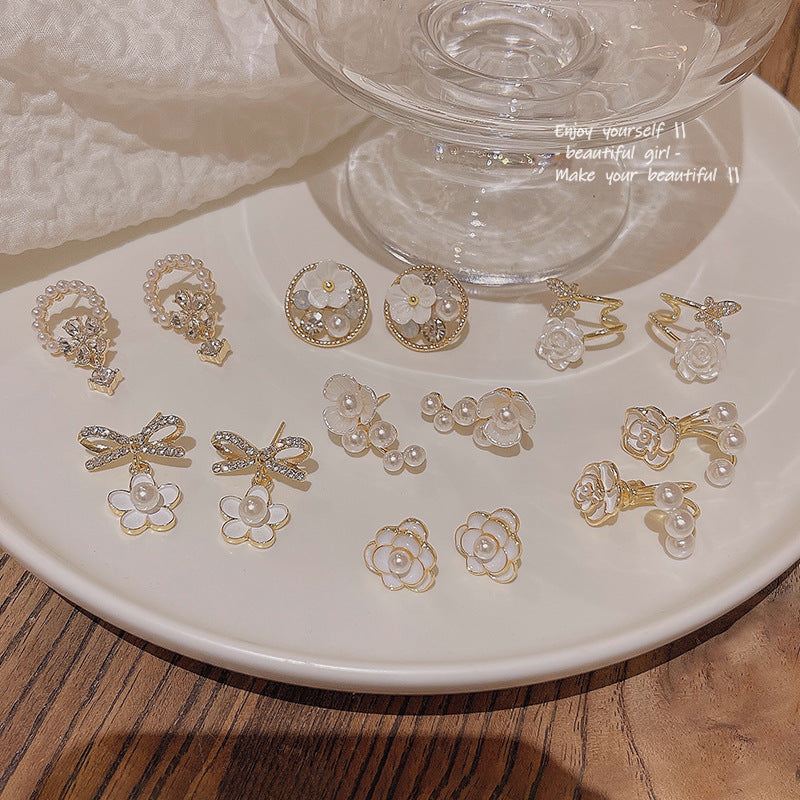 Women's Needle Fresh Flower For Mori Temperamental Stud Earrings