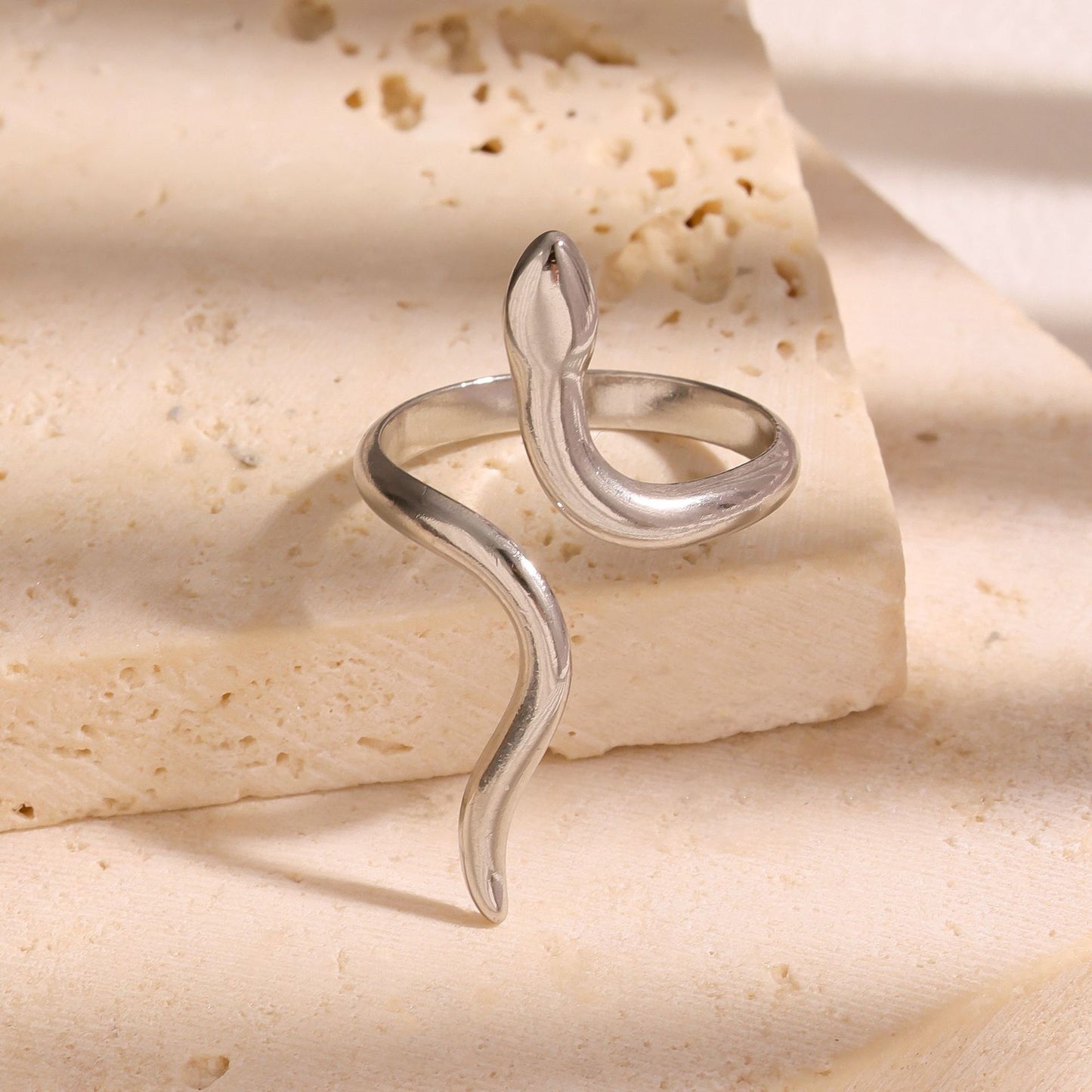Exaggerated Snake-shaped Titanium Steel Female Colorfast Light Luxury Minority High-grade Ring