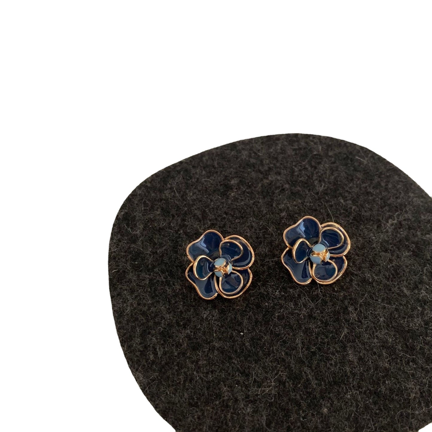 Hepburn Style Camellia Blue Female Temperament Earrings