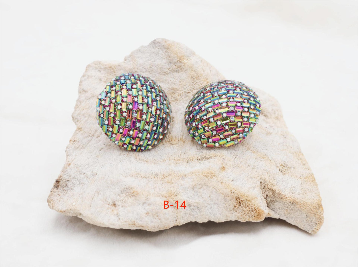 Circle Metal Button Ear Elegant Generous Earrings