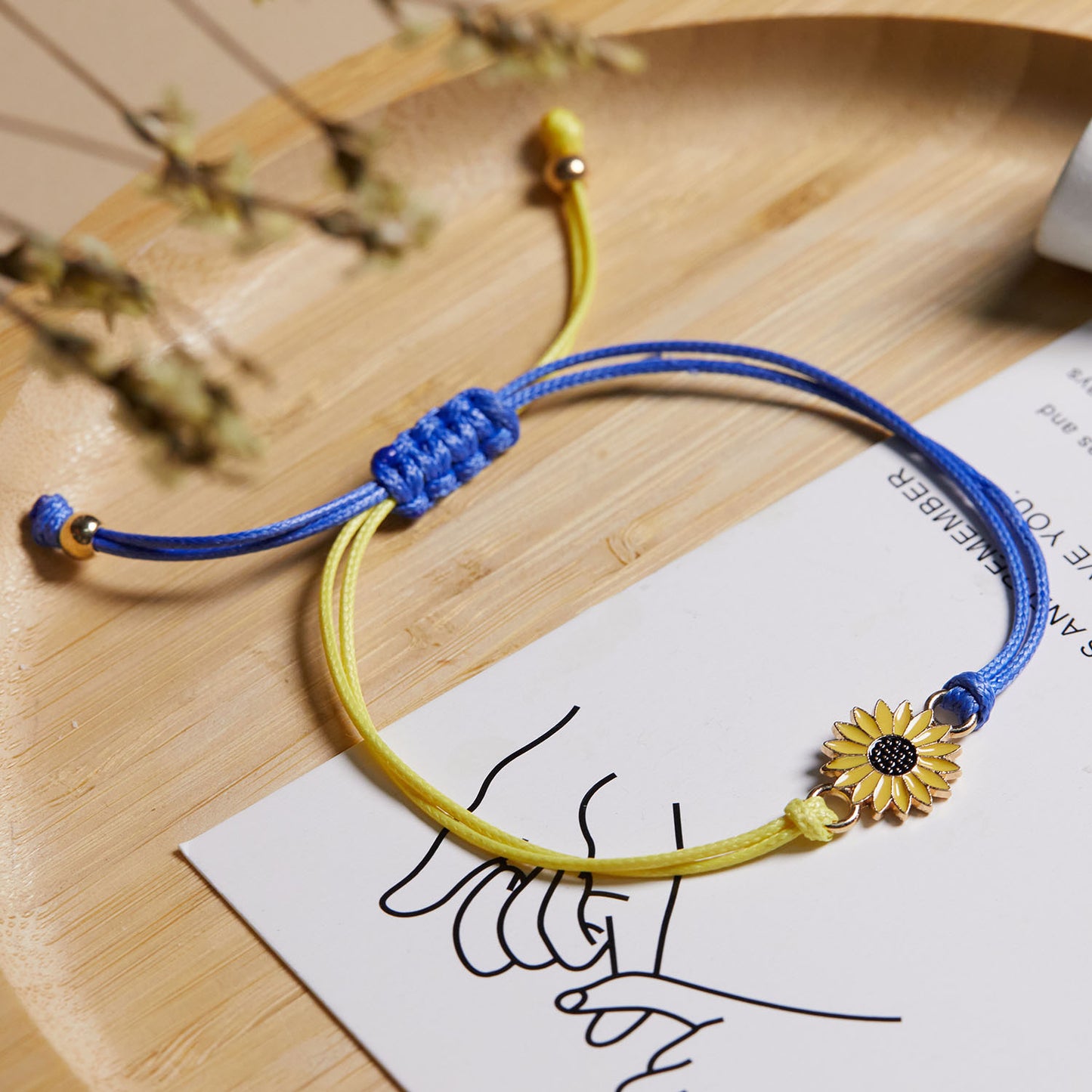 Farblich passende und verstellbare gelb-blaue Sonnenblumen-Armbänder für Damen und Herren